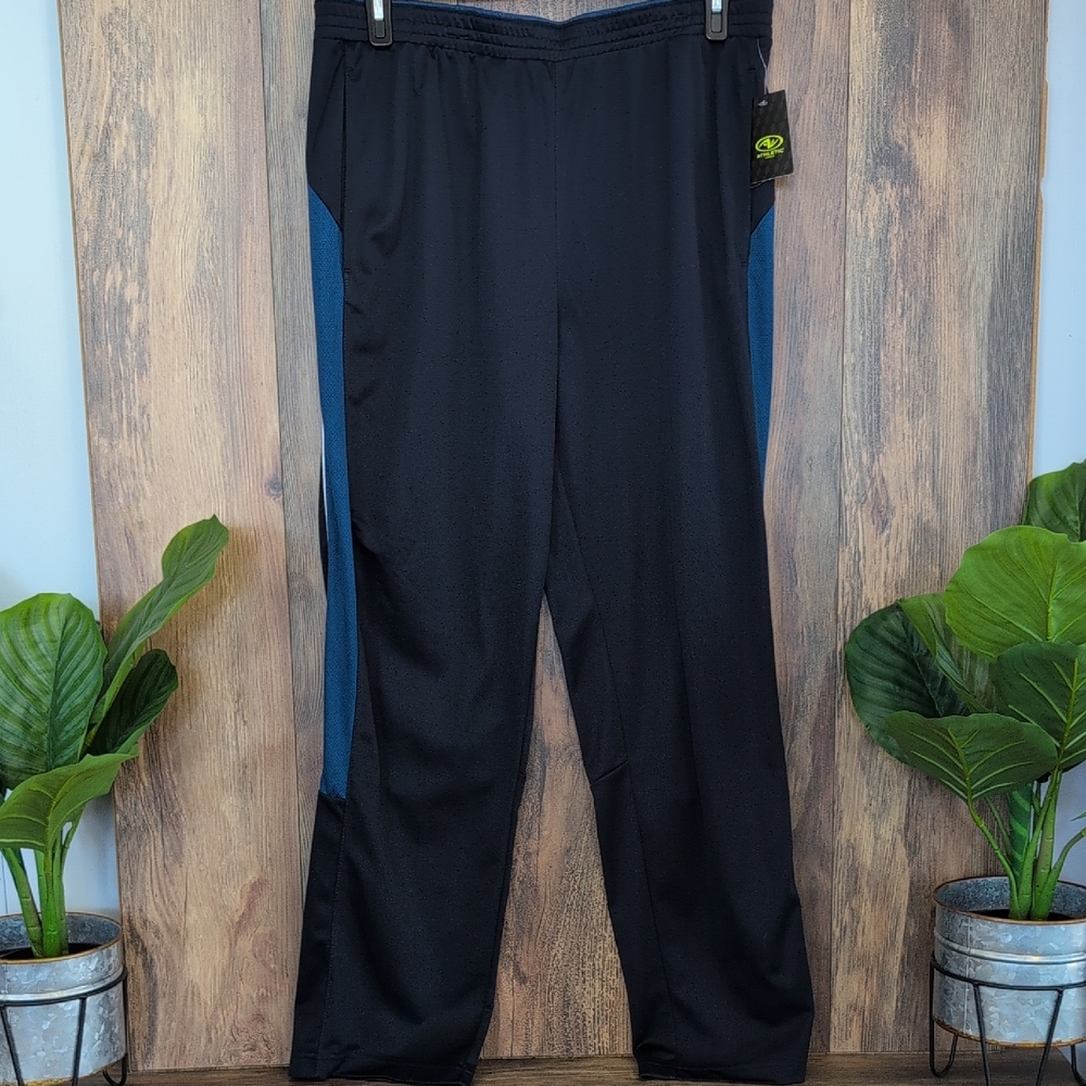 Athletic Works Black and Blue Men's Joggers NWT L             P165